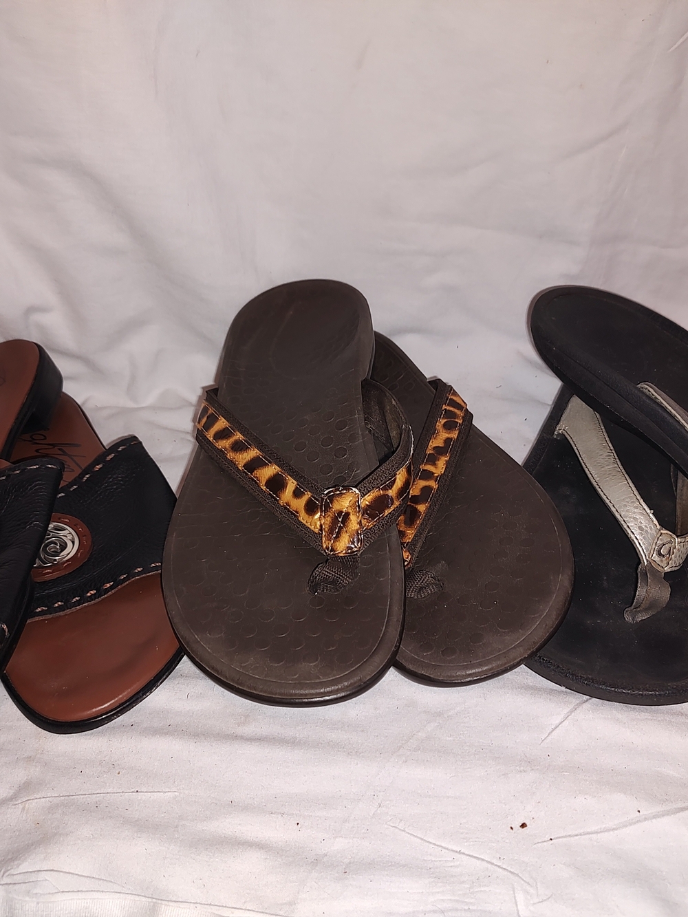 Bundle Of 3 Sandles